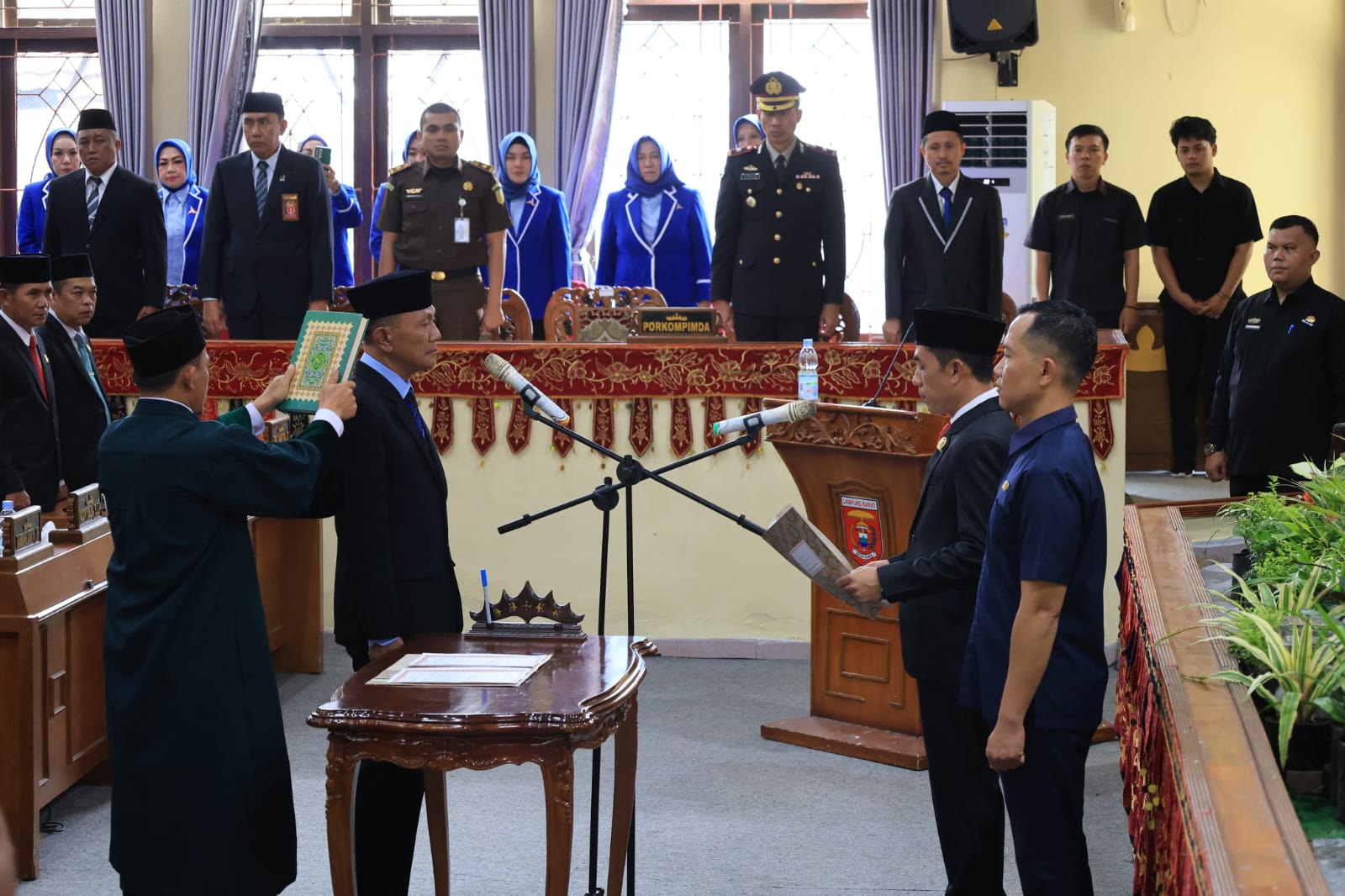 Hadiri Pelantikan PAW Anggota DPRD, Kankemenag Ucapkan Selamat Jalankan Tugas dan Peran Sebagai Wakil Rakyat