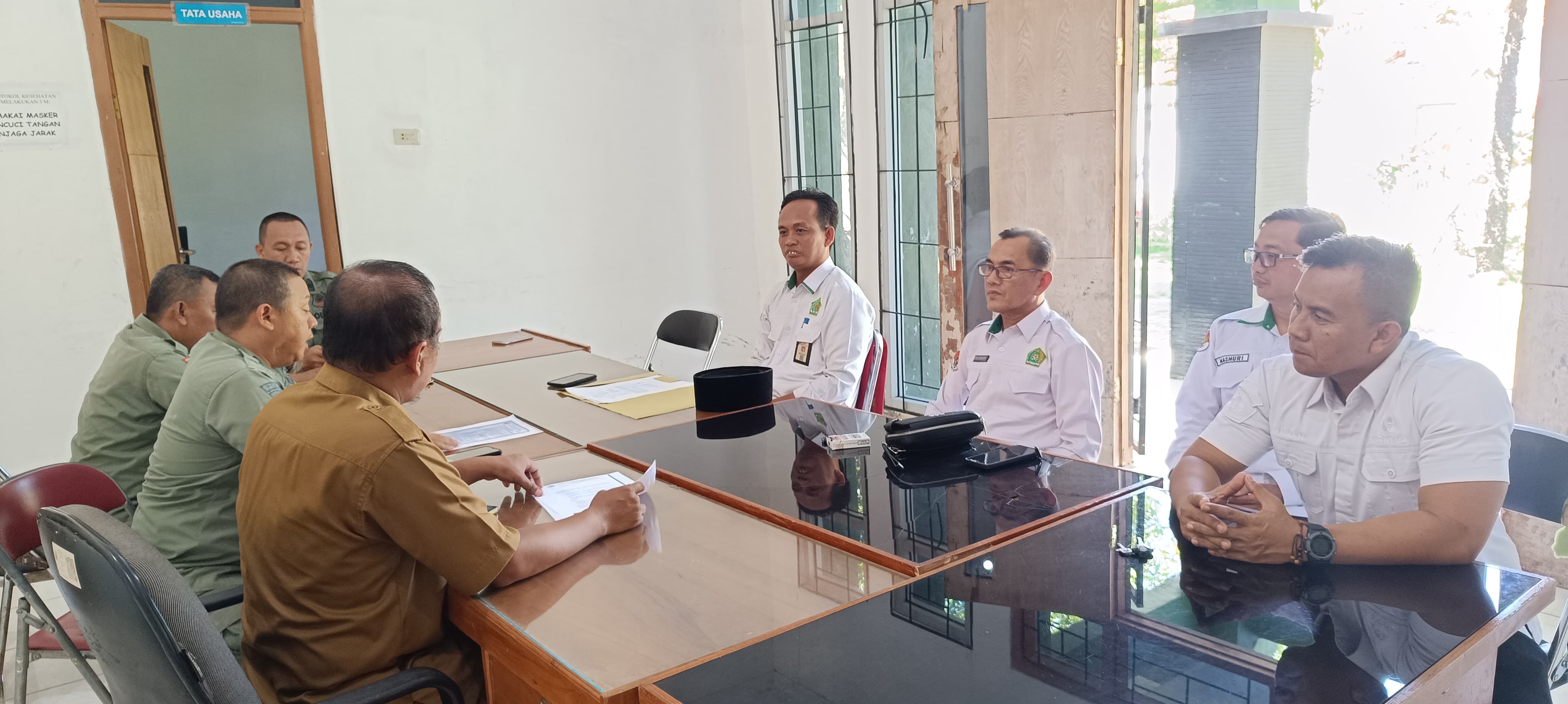 Kasi Penmad Hayamudim Kunjungi UPT KPH Muara Dua, Bahas Batas Wilayah MTsN 2 Way Kanan