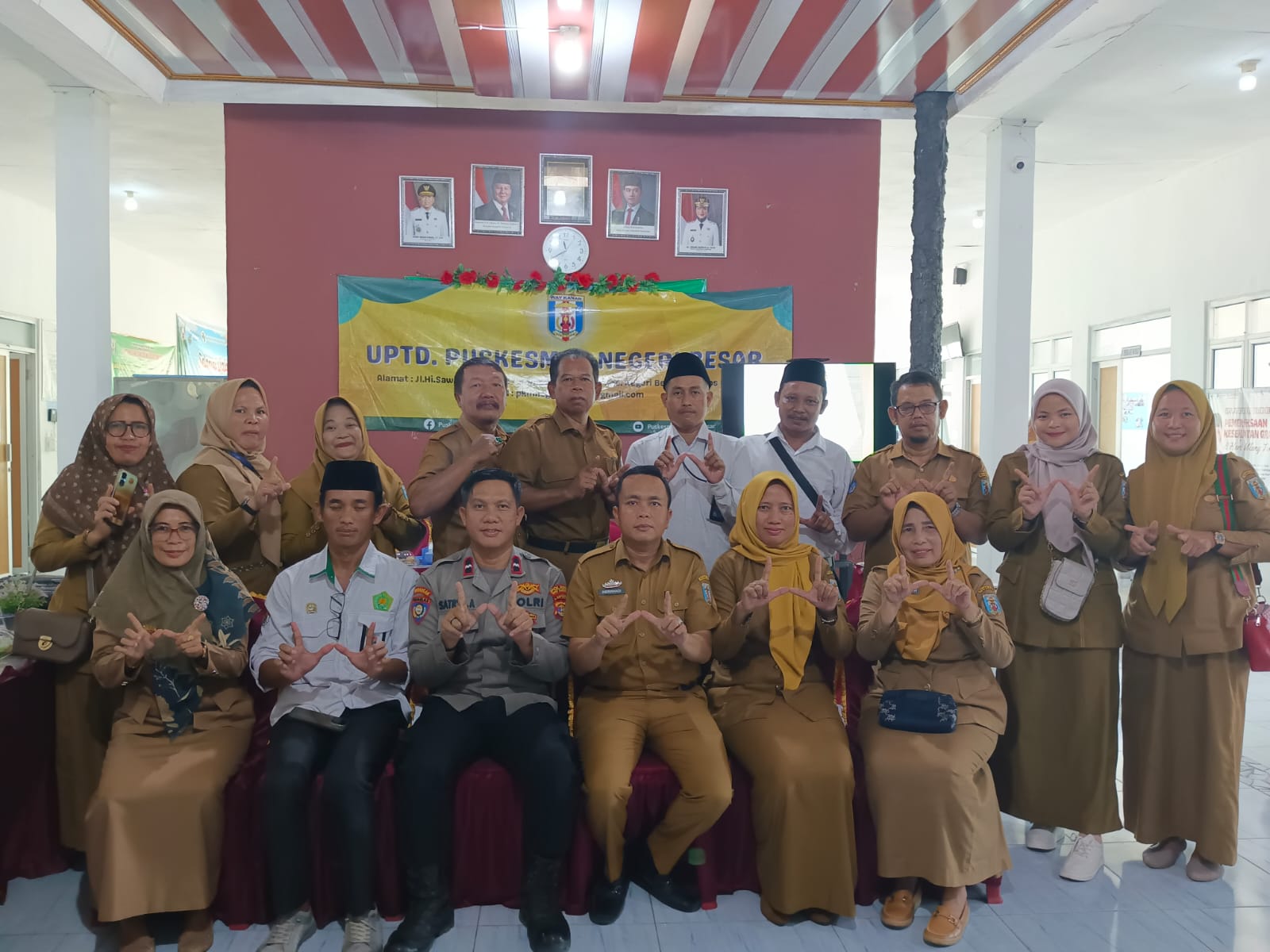 Wakili Kepala Madrasah, Guru MIN 3 Way Kanan Ikuti Rapat Lintas Sektor di Puskesmas Negeri Besar