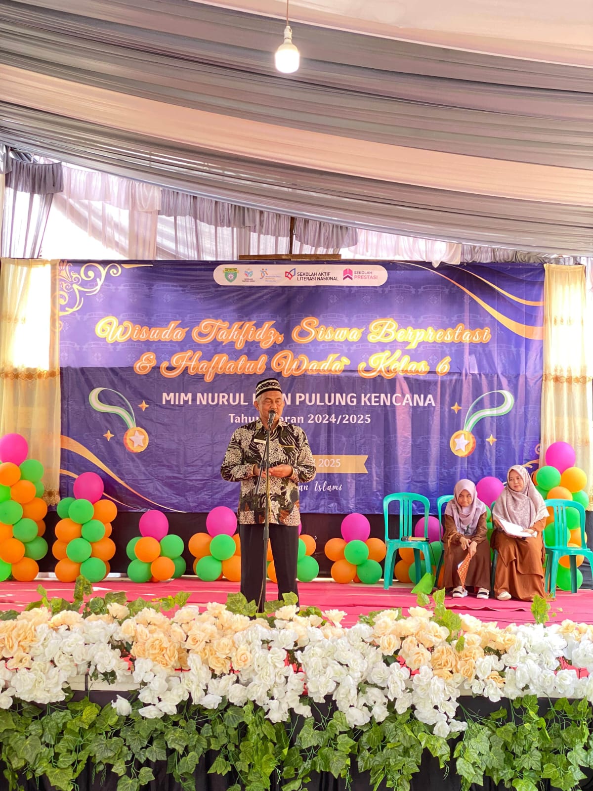 Kepala Kemenag Tubaba Hadiri Wisuda Tahfidz dan Wisuda Kelas VI MIM Tulang Bawang Barat