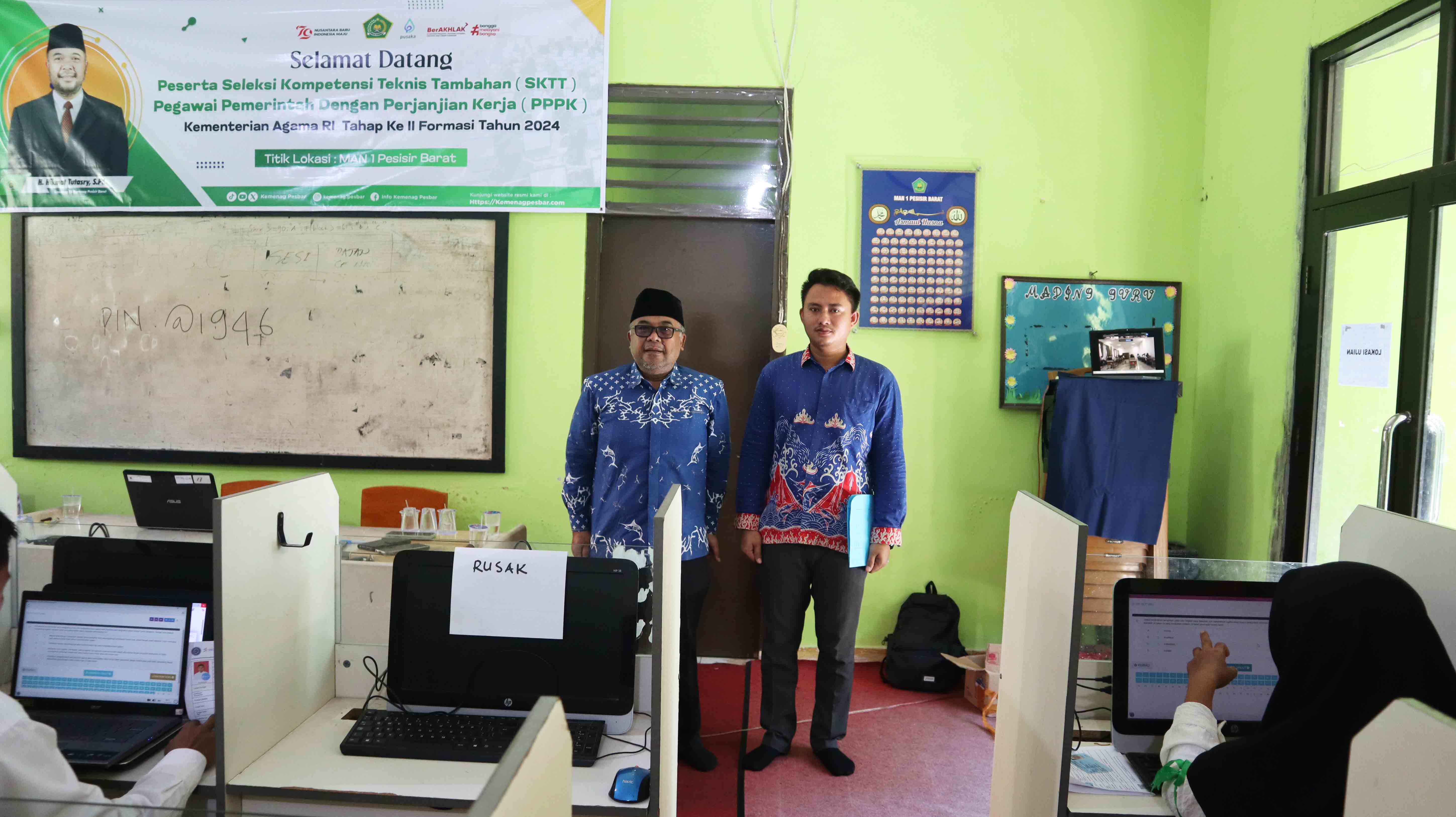 Kasubbag TU Kemenag Pesisir Barat Tinjau Langsung Pelaksanaan SKTT PPPK Tahap 2 Tahun 2024