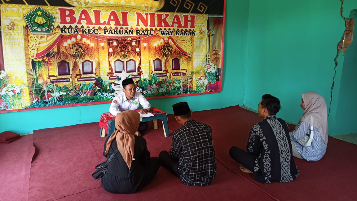 Penyuluh Agama Islam KUA Pakuan Ratu Laksanakan Bimbingan Perkawinan bagi Calon Pengantin