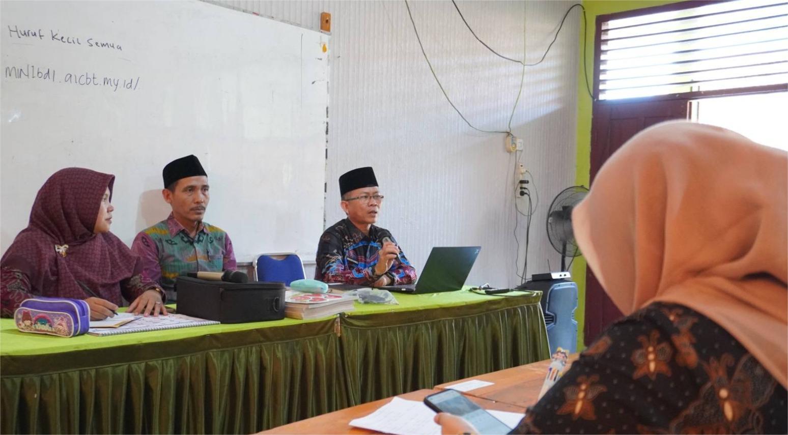 Kepala MIN 1 Bandar Lampung Pimpin Rapat Pembahasan Classmeeting, Milad Dan Wisuda Tahfiz Tahun 2025