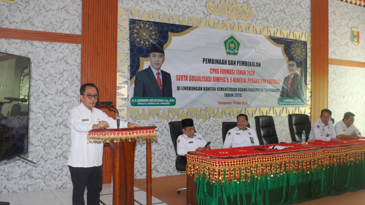 Teladani Lebah, Kepala Kemenag Tanggamus Bekali CPNS dengan Nilai Kerja Bermakna