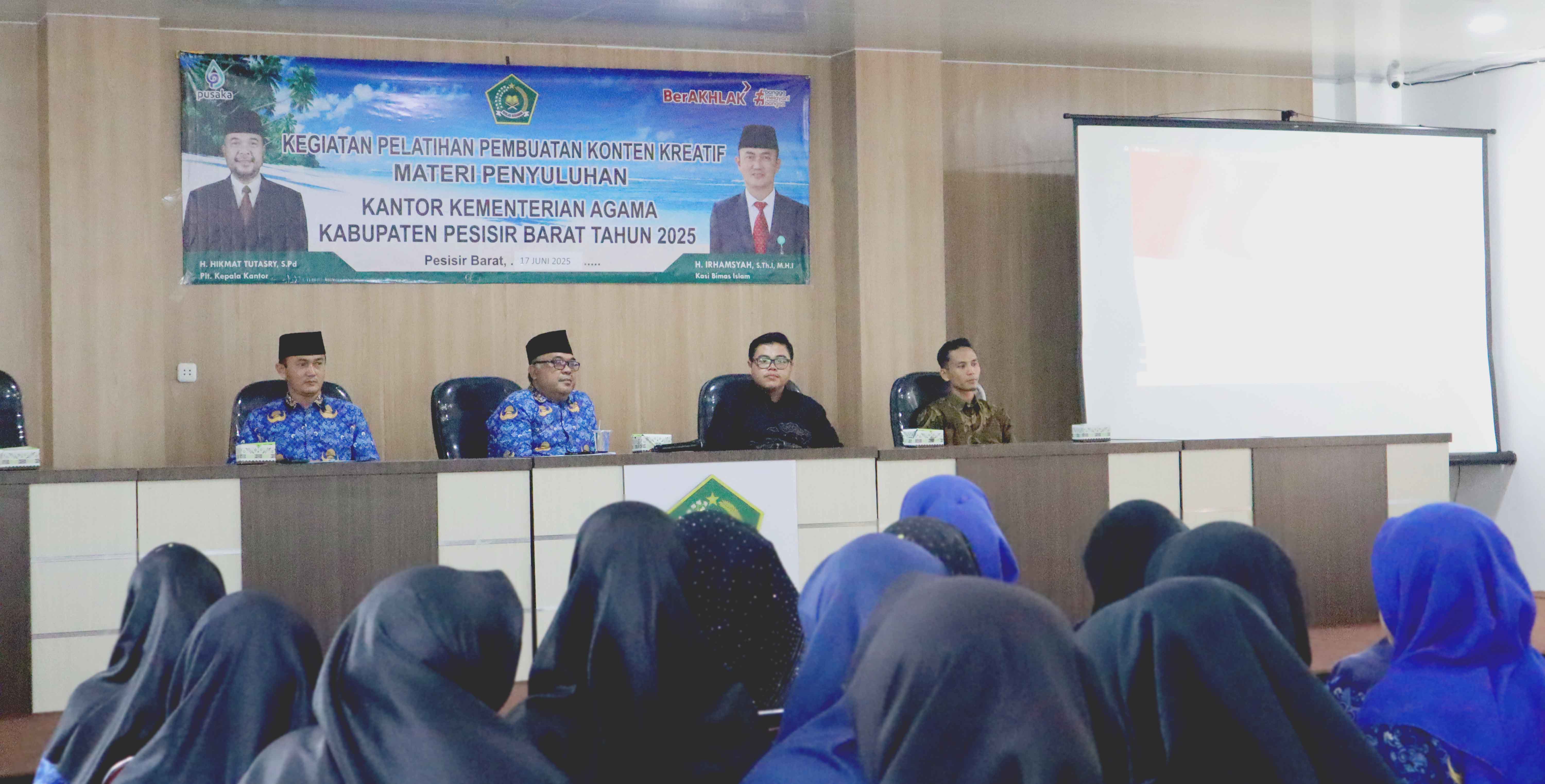 Bimas Islam Kemenag Pesisir Barat Selenggarakan Pelatihan Pembuatan Konten Kreatif Bagi Penyuluh Agama