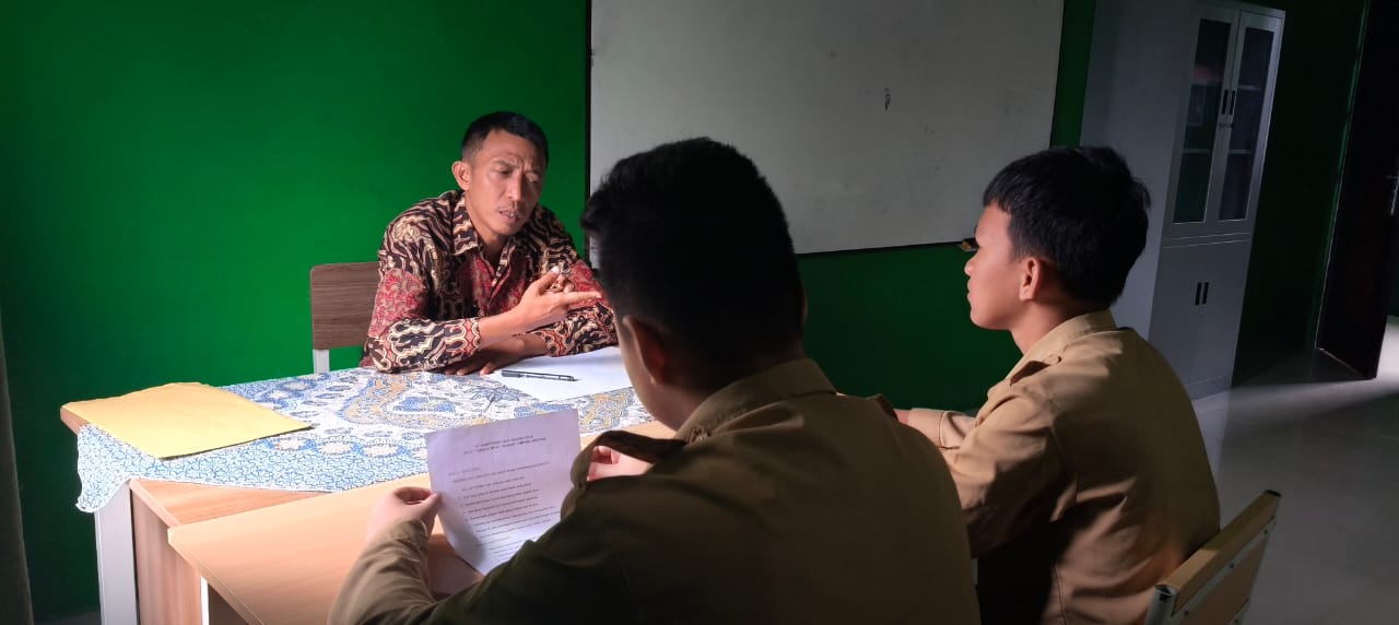 Uji Lisan MTsN 1 Bandar Lampung: Asah Keunggulan Bahasa dan Tahfidz Siswa Kelas Unggul