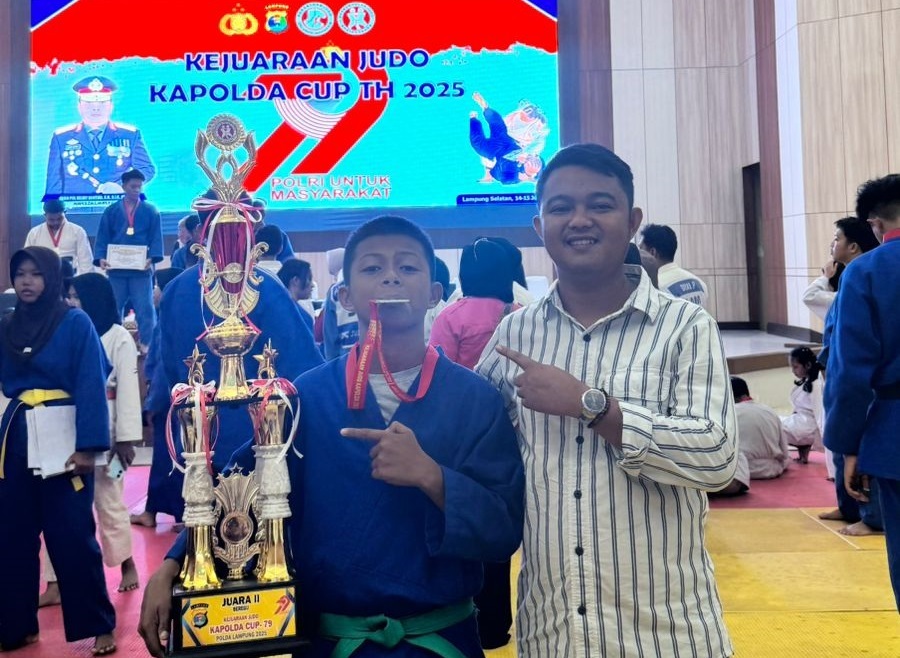 Kisah Inspiratif Majid Marlian Saputra: Semangat Juang Siswa MTsN 1 Mesuji Raih Juara Judo
