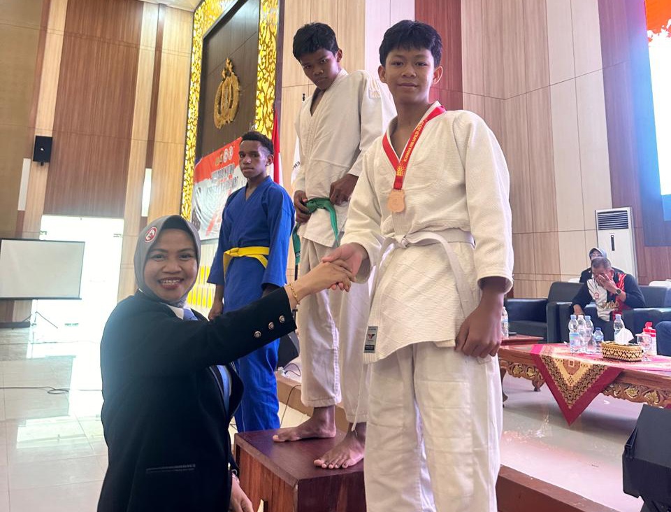 Torehan Prestasi di Hari Bhayangkara: MTsN 1 Bandar Lampung Raih Juara 3 di Kejuaraan Judo Kapolda Cup 2025