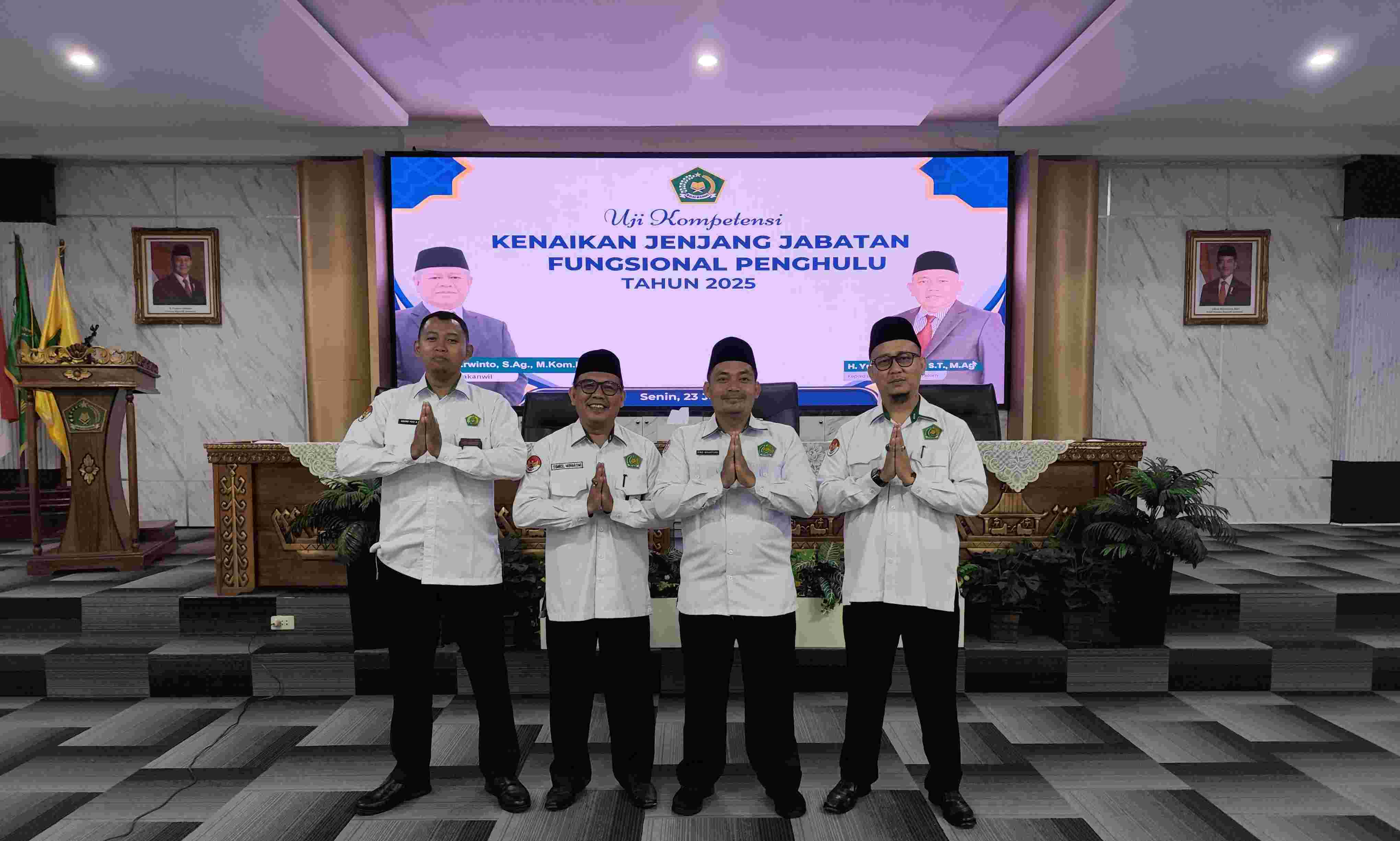Kepala KUA Pakuan Ratu Ikuti Uji Kompetensi Kenaikan Jenjang Jabatan Penghulu.