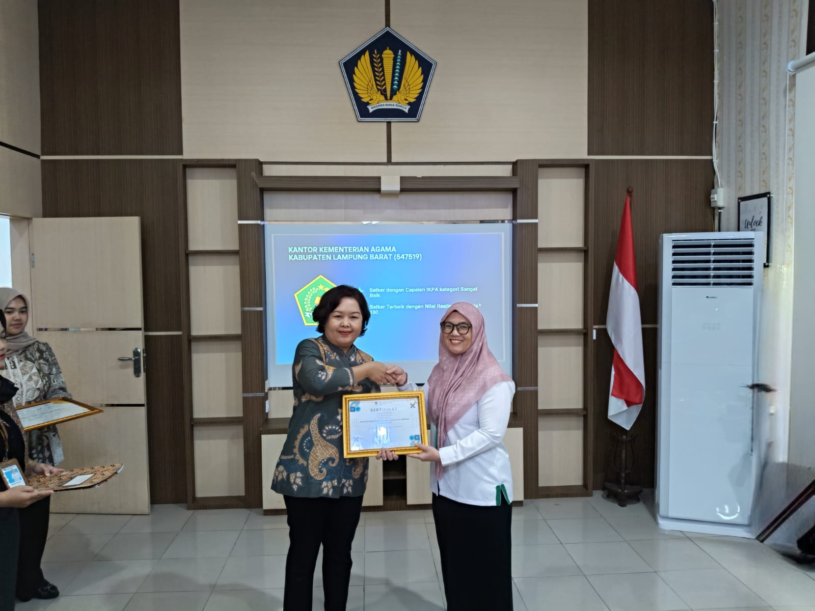 Sinergi dan Inspirasi, Kankemenag Lambar Kantongi 17 Penghargaan melalui Sekala Awards