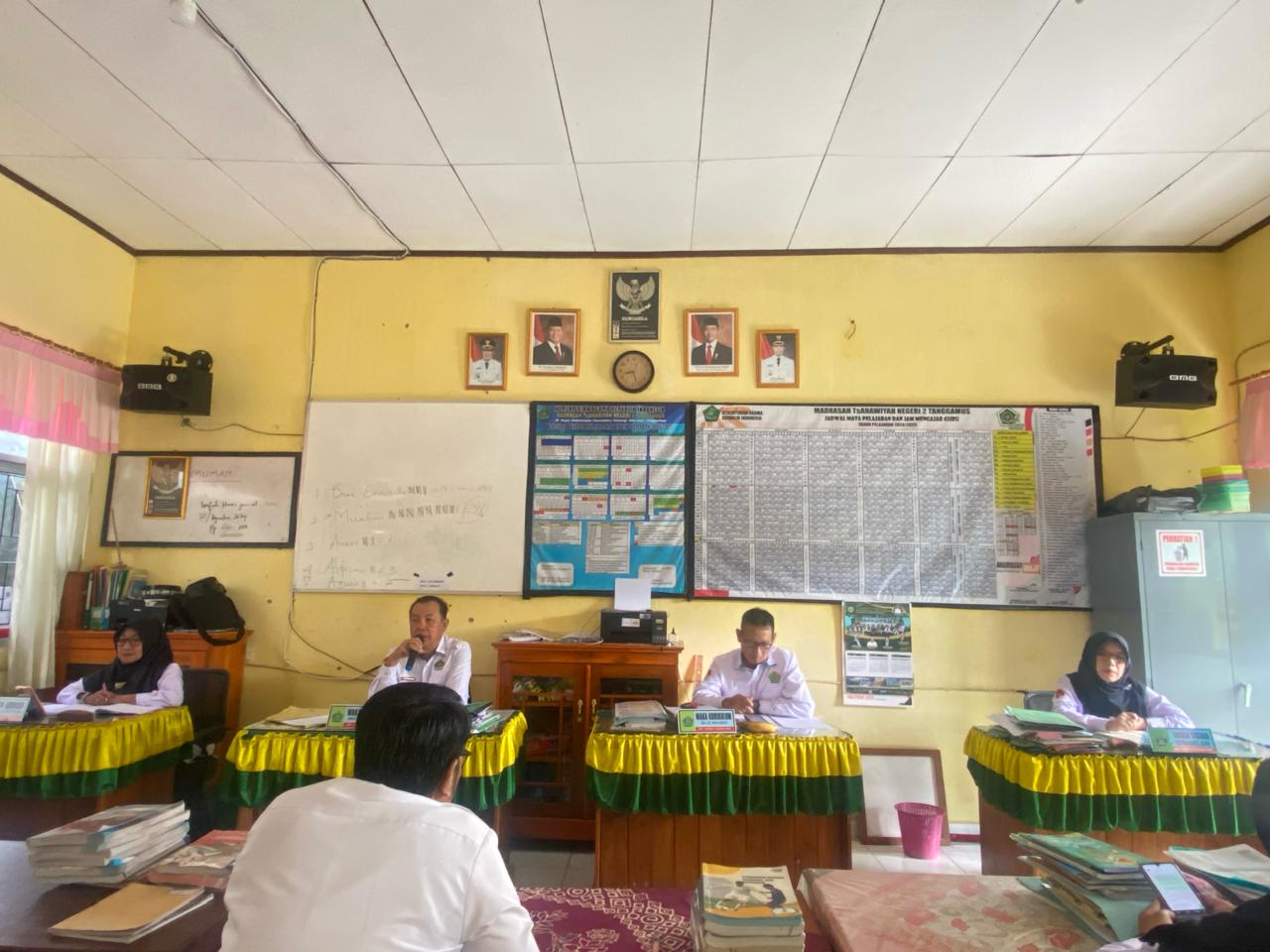 MTs N 2 Tanggamus Laksanakan  Rapat Kenaikan Kelas VII, VIII Tahun Ajaran 2024/2025