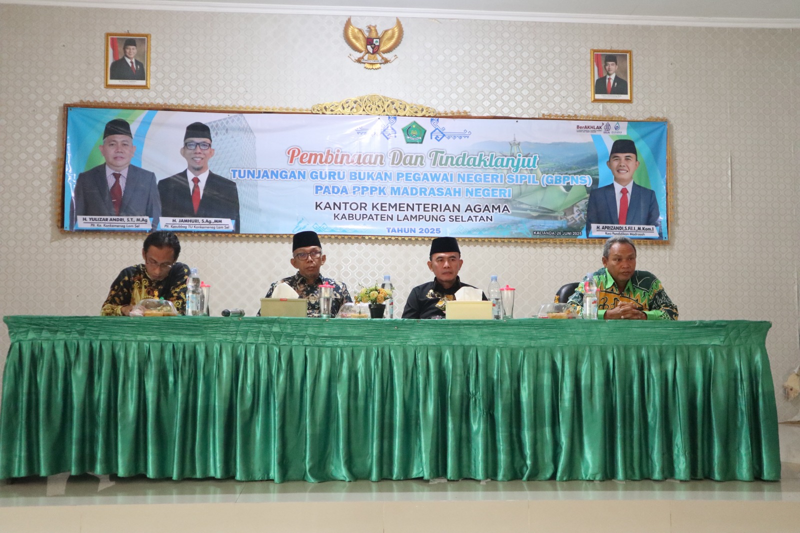 Aprizandi: Guru Harus Menjadi Role Model Bagi Murid