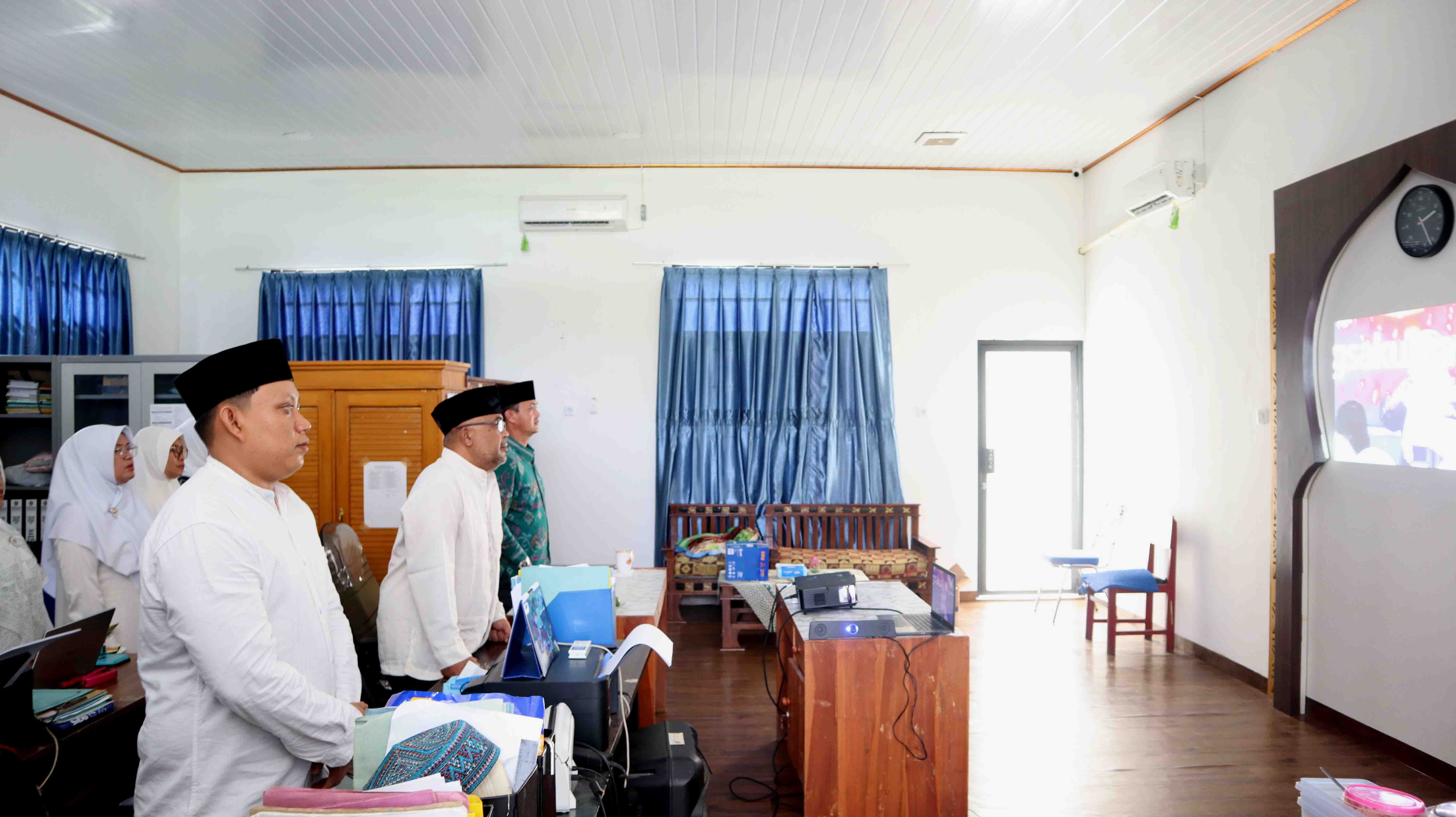 Kemenag Pesisir Barat Ikuti Acara Lebaran Yatim & Penyandang Disabilitas 2025 Secara Daring