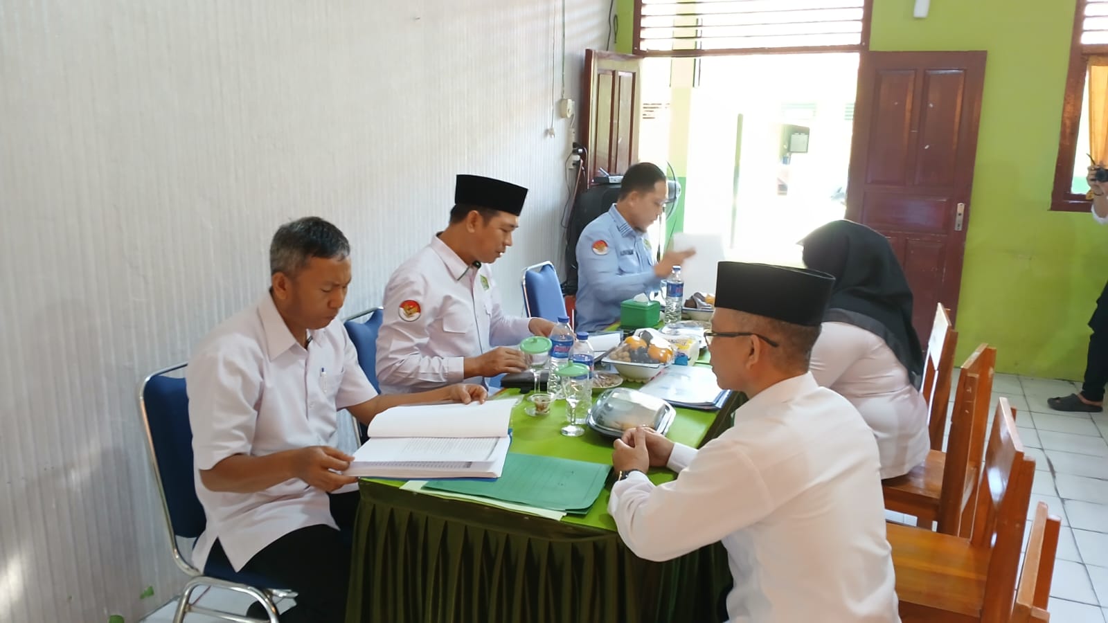 Said Karimin: "Pengelolaan yang Baik adalahKasi Penmad, Monev dan Penyerahan Paket Peaceful Muharram 1447 H di MIN 1 Bandar Lampung