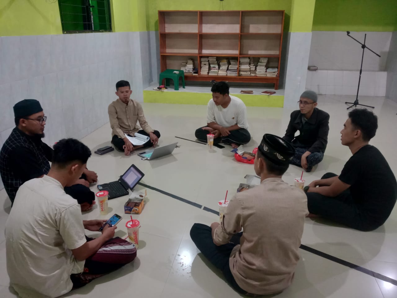 Pengasuh Asrama MTsN 1 Bandar Lampung Gelar Rapat Perdana, Wujudkan Tata Kelola Asrama yang Efektif