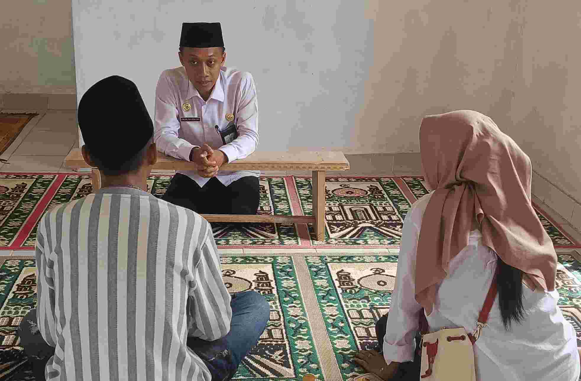 Penghulu bersama Penyuluh Agama Islam KUA Negara Batin Gelar Bimbingan Perkawinan Bagi Calon Pengantin