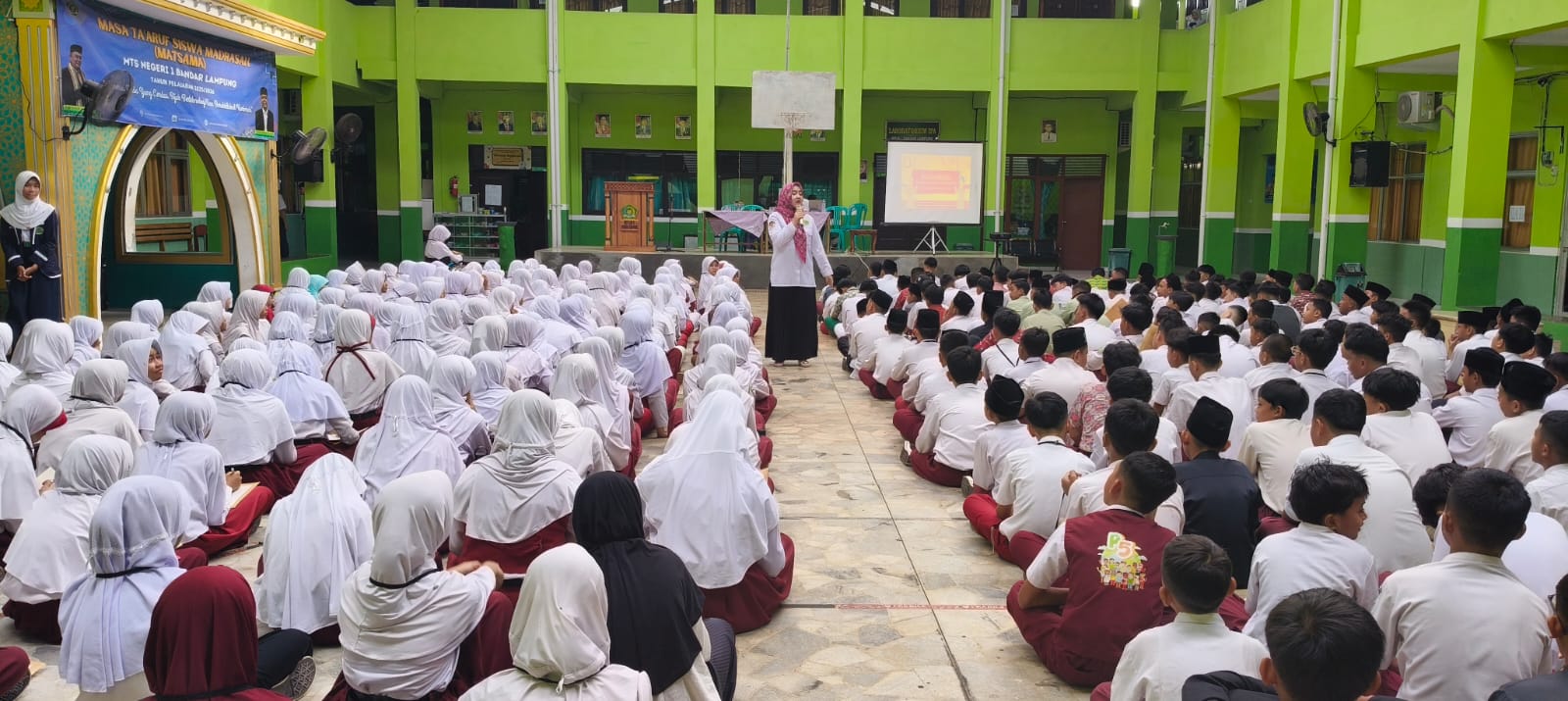 Hari Kedua MATSAMA di MTsN 1 Bandar Lampung: Dibuka Sholat Dhuha, Diakhiri Semarak Penampilan Ekstrakurikuler