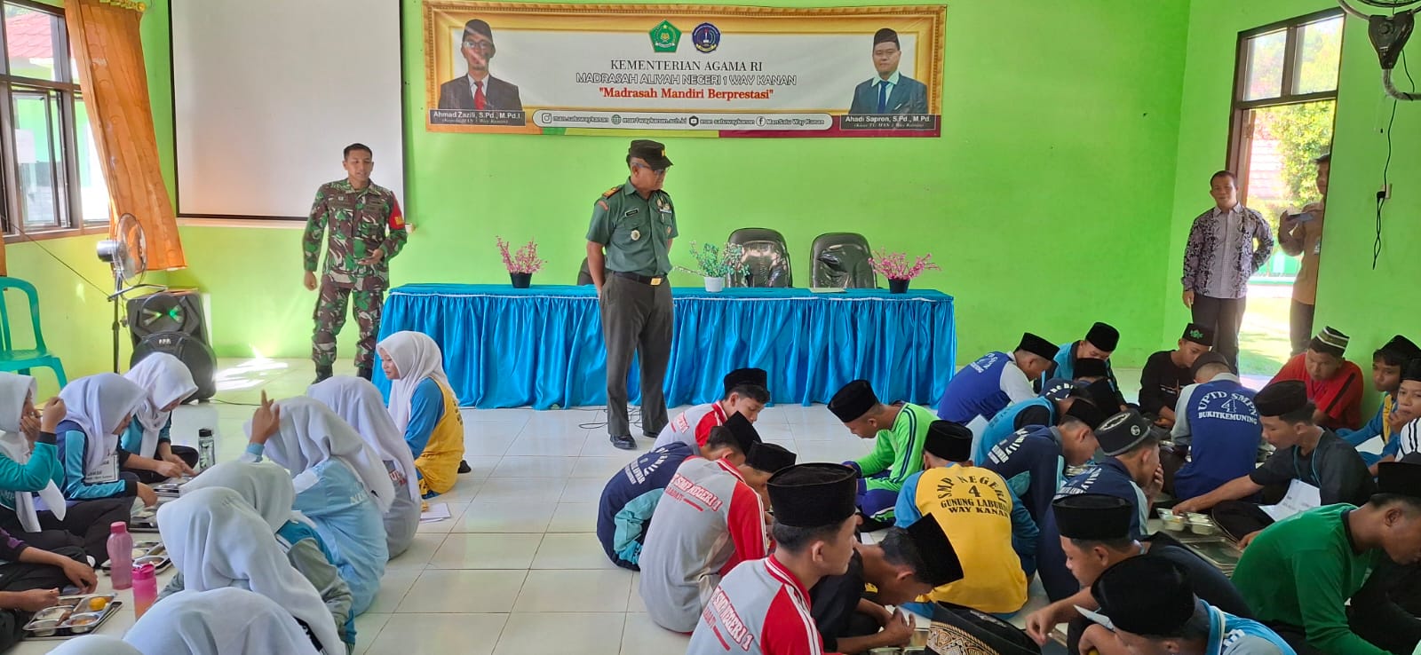 Peran TNI dalam Mendukung Ketahanan Gizi Pelajar: Refleksi Kegiatan Makan Sehat di MAN 1 Way Kanan