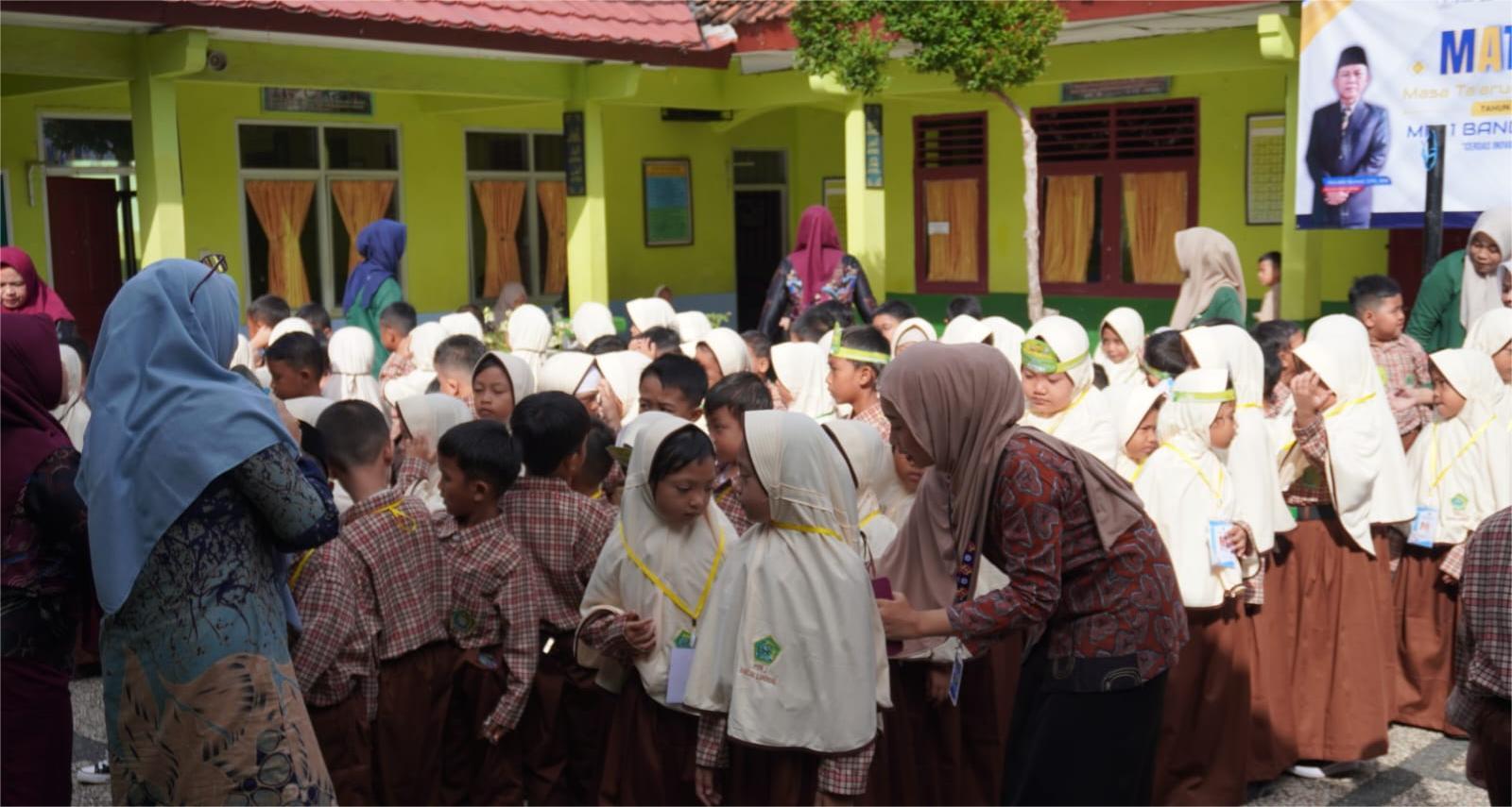 MIN 1 Bandar Lampung Tutup Masa Ta'aruf Madrasah (Matsama) Tahun Pelajaran Baru 2025-2026