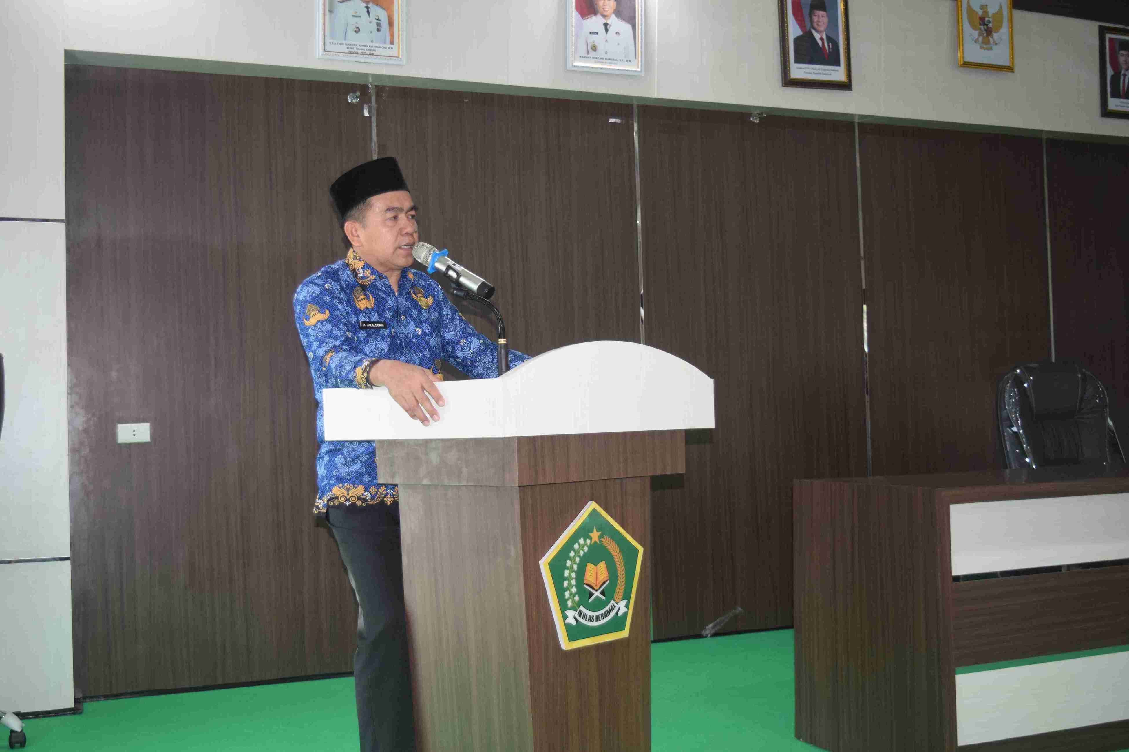 Kakankemenag Tulang Bawang Berikan Motivasi Dalam Pembukaan Kegiatan Sosialisasi dan Pelatihan SRIKANDI Bagi Operator KUA Kecamatan