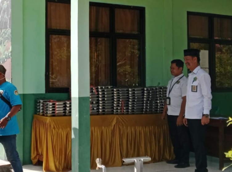 Penerapan Program Makan Bergizi Gratis untuk Mendukung Konsentrasi Belajar dan Ketahanan Fisik Peserta Didik Madrasah