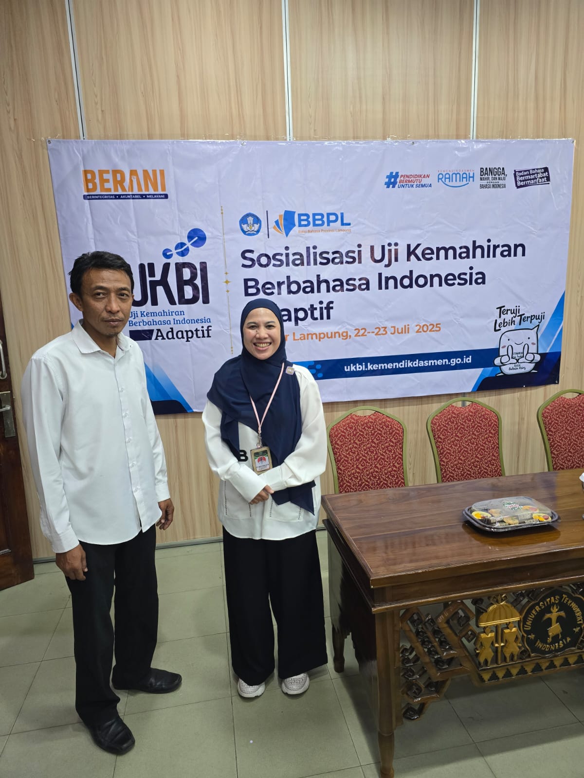 Dua Guru MTsN 1 Bandar Lampung Ikuti Sosialisasi UKBI, Kepala Kemenag Kota Makmur Resmi Buka Kegiatan