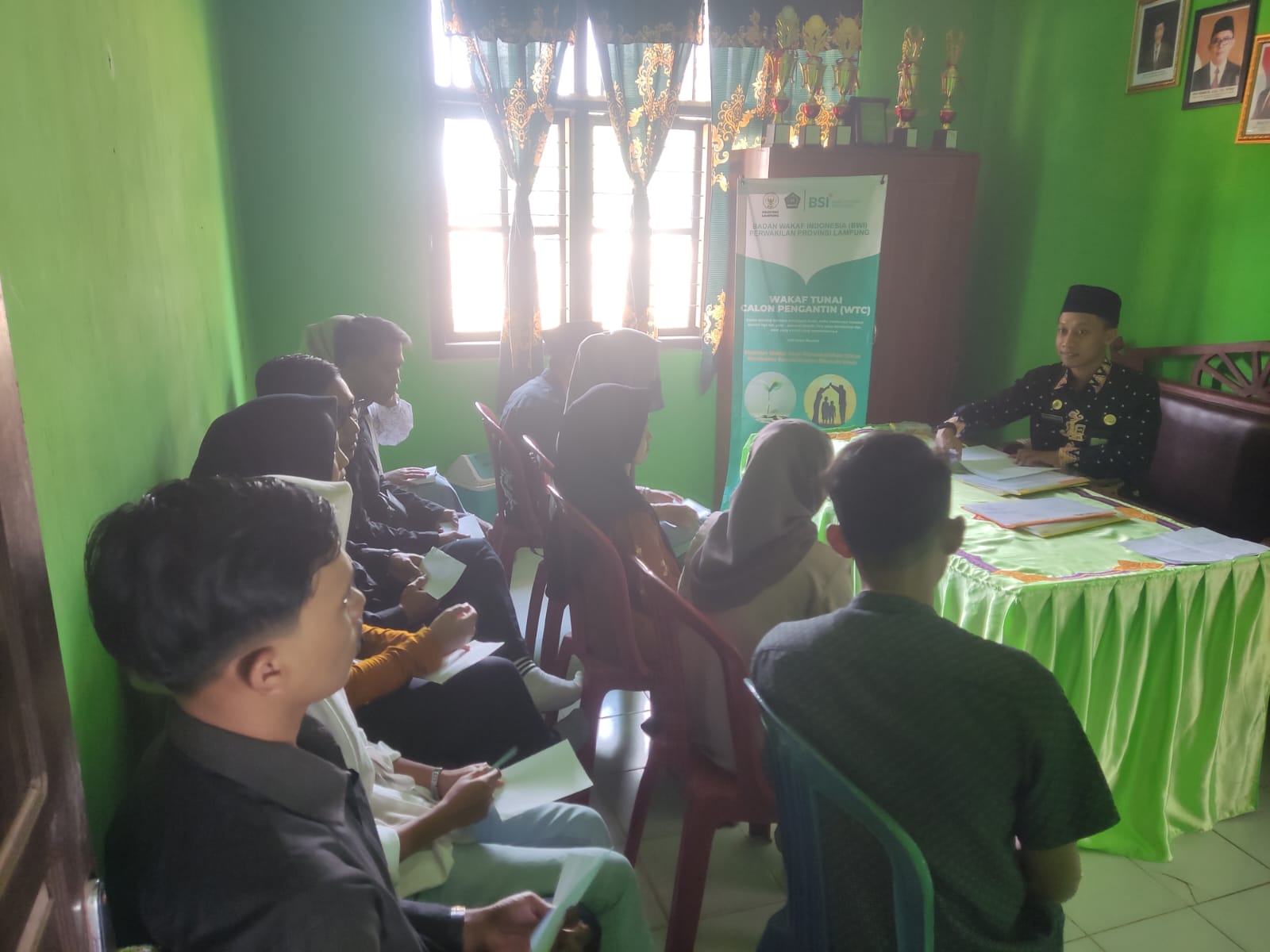 KUA Negara Batin Bekali Calon Pengantin dengan Bimbingan Perkawinan (BIMWIN): Menjadi Keluarga Sakinah dan Ajak Stop Judi Online