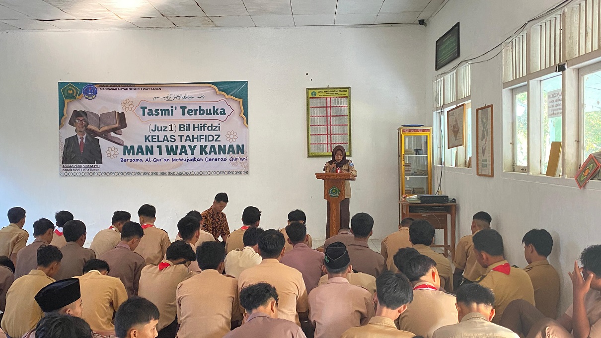 Kegiatan Jumat Spiritual: Strategi Madrasah dalam Menumbuhkan Nilai-Nilai Keislaman di Kalangan Siswa