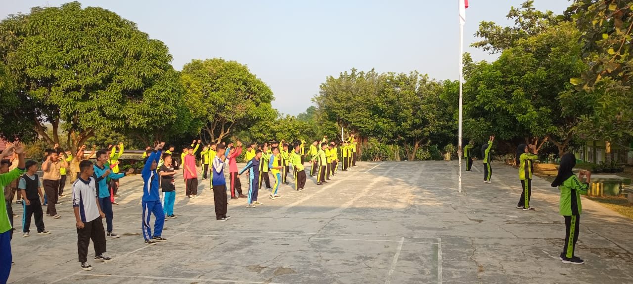 Efektivitas Program Senam Pagi dalam Meningkatkan Performa Akademik dan Kedisiplinan Siswa di MAN 1 Way Kanan