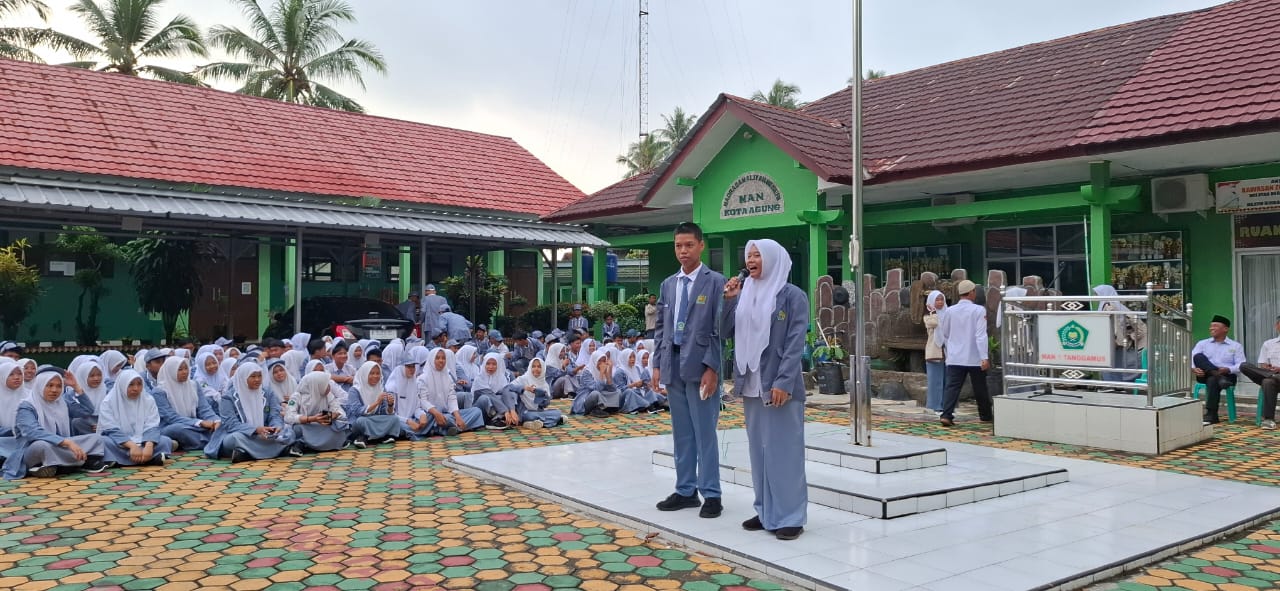 OSIM MAN 1 Tanggamus Gelar Debat Calon Ketua dan Wakil OSIM Masa Bakti 2025/2026