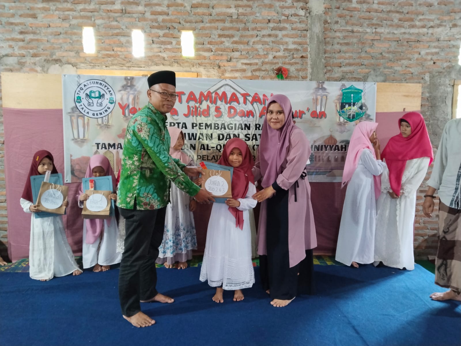 Kemenag Tanggamus Dukung Kegiatan Tamatan dan Pembagian Raport TPQ Assunniyah