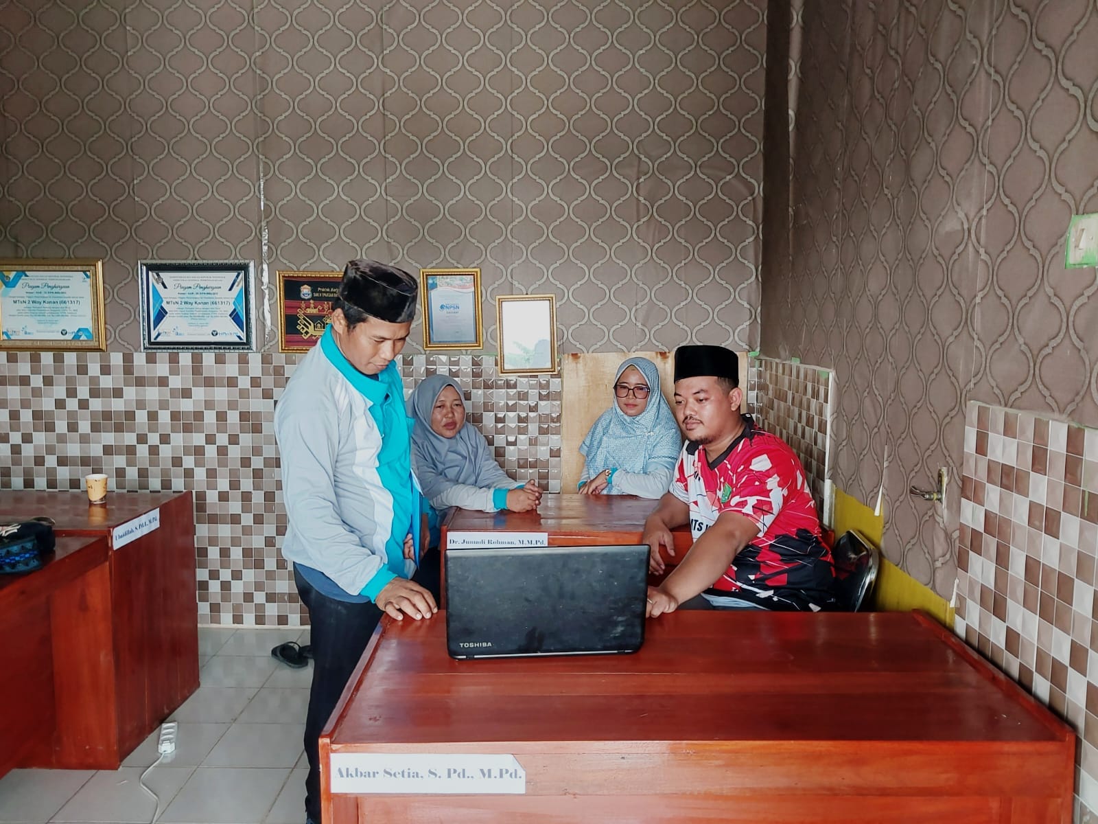 Unsur MTsN 2 Way Kanan Ikuti Rakor Fasilitasi Sertifikasi Halal oleh BPJPH