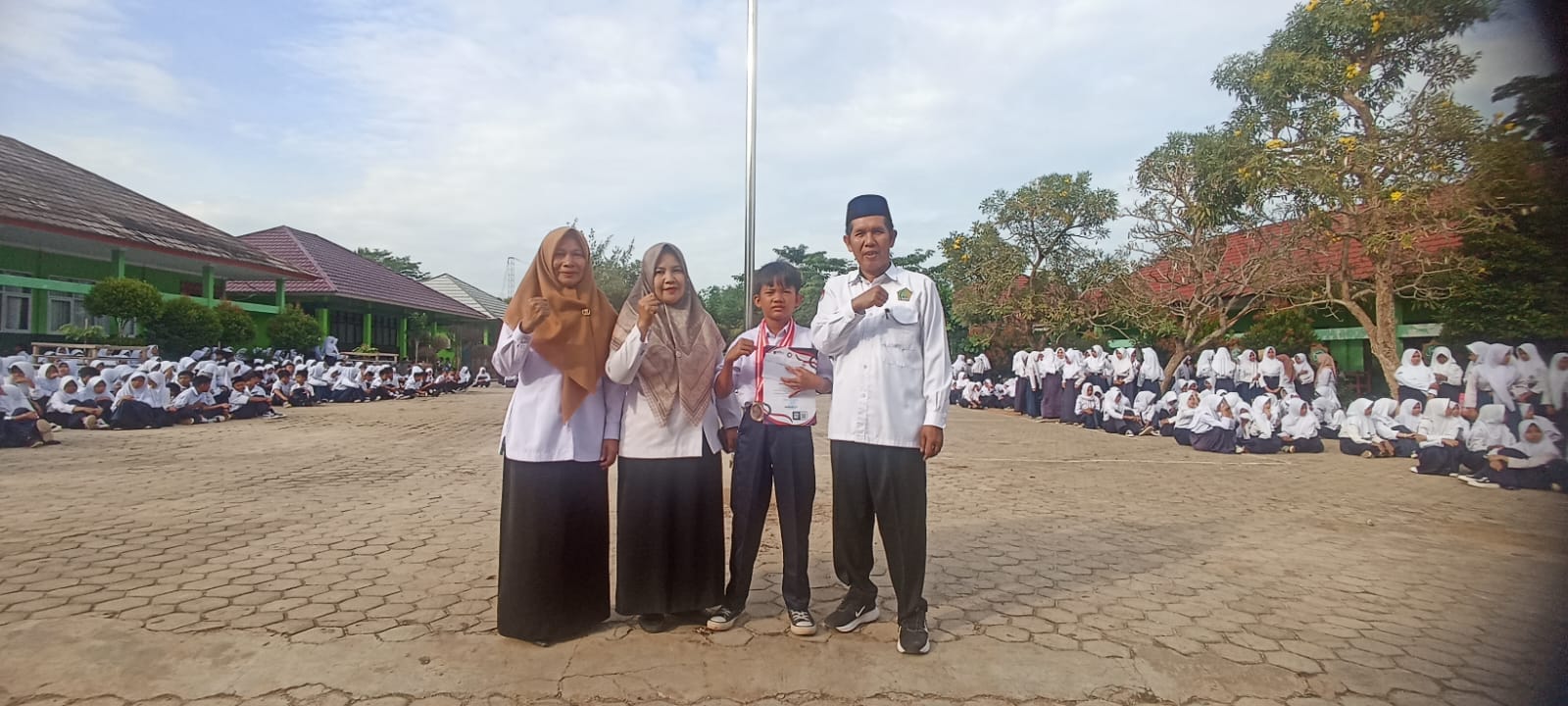 Membanggakan,  Siswa MTsN 1 Pesawaran Sabet 4 Mendali Di Kejuaraan Renang tingkat Provinsi