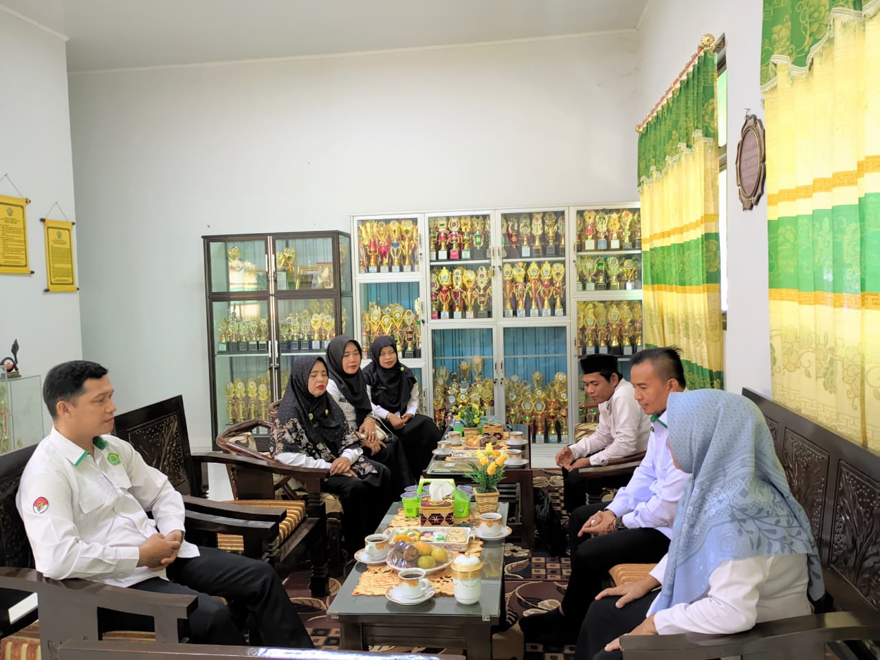 Tingkatkan Pengelolaan UKS, Tim MTsN 2 Way Kanan Lakukan Studi Tiru ke MTsN 3 Lampung Utara