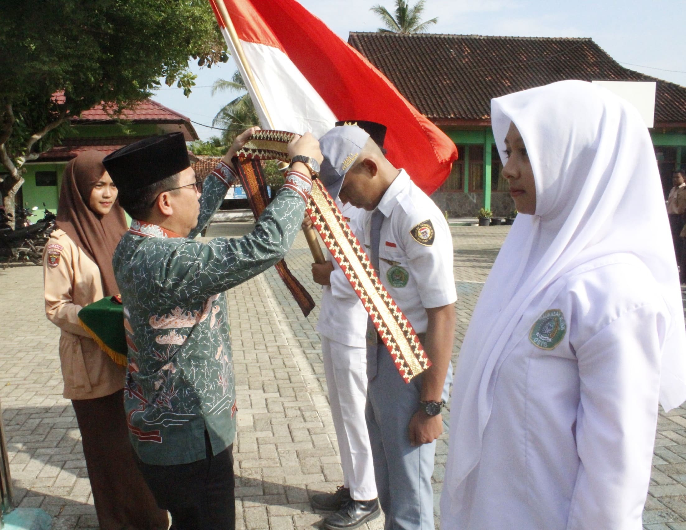 Tiga Siswa MAN 1 Pesawaran Ikuti Diklat Paskibra Kabupaten Pesawaran