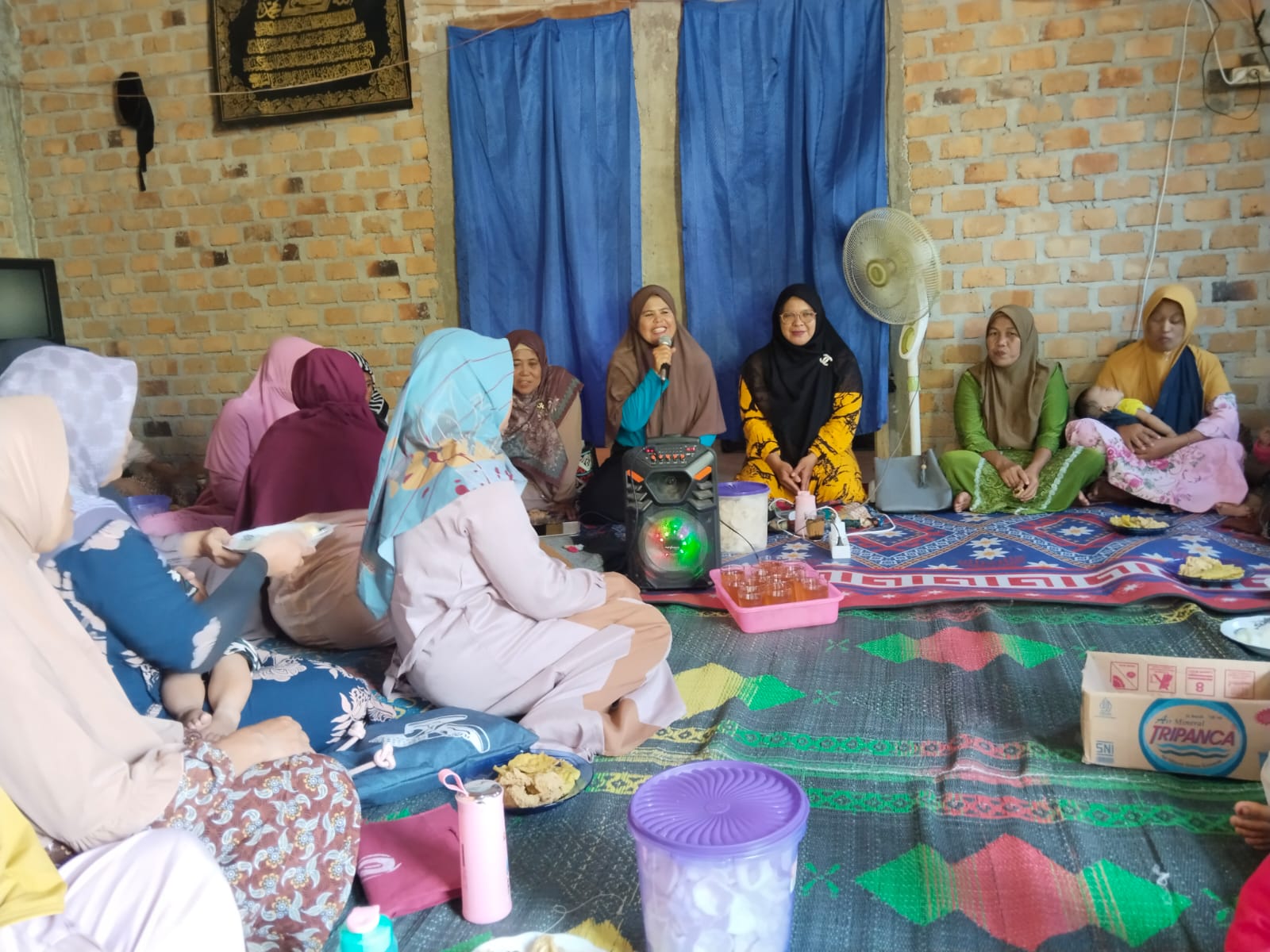 Penyuluh KUA Blambangan Umpu Sampaikan Hikmah Silaturahmi di Majlis Taklim At-Taqwa