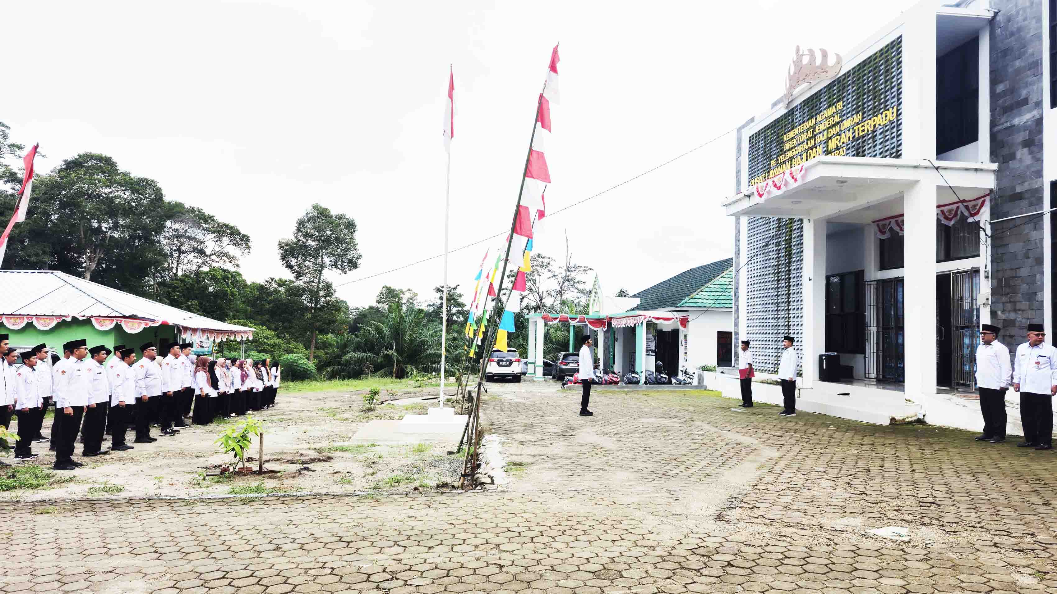 Apel Kemenag Pesisir Barat:  Tujuh Prinsip Pedoman Kerja Untuk Tingkatkan Profesionalisme Pegawai