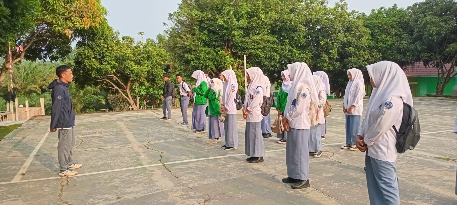 Pendekatan Edukatif dalam Pembinaan Disiplin Siswa: Studi Kasus di MAN 1 Way Kanan