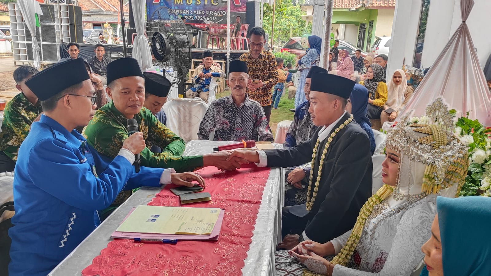 Pimpin Khutbah Nikah, Penghulu KUA Kecamatan Negeri Besar: Bahtera Rumah Tangga Harus Dijaga dengan Kasih Sayang dan Tanggung Jawab