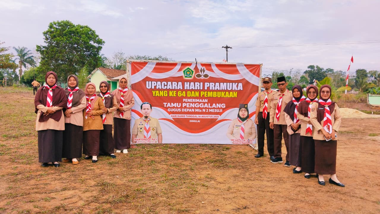 MTs Negeri 2 Mesuji Meriahkan Hari Pramuka ke-64 dengan Upacara, Penerimaan Tamu Penggalang, dan Penanaman Pohon
