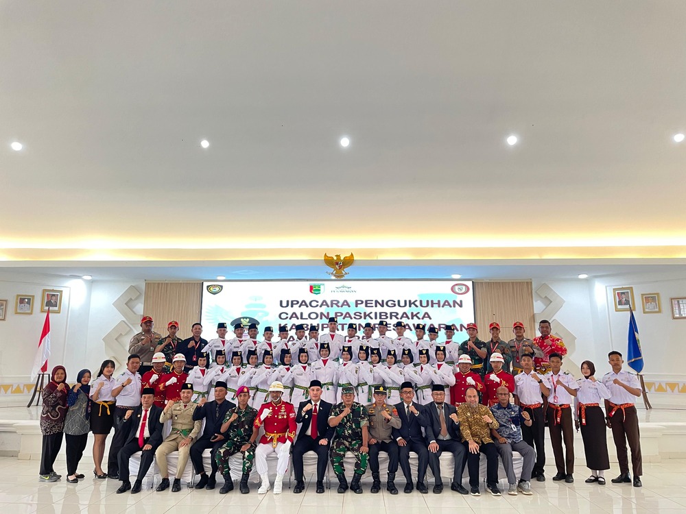 Bupati Pesawaran Kukuhkan Paskibraka Tahun 2025, Kemenag Hadir Berikan Dukungan