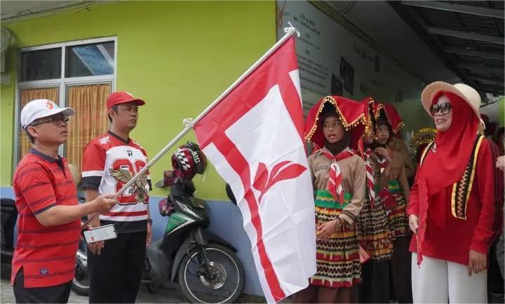 Meriahkan HUT RI ke-80, MIN 1 Bandar Lampung Gelar Karnaval Kemerdekaan Bersatu dalam Ragam: Pawai Adat dan Profesi