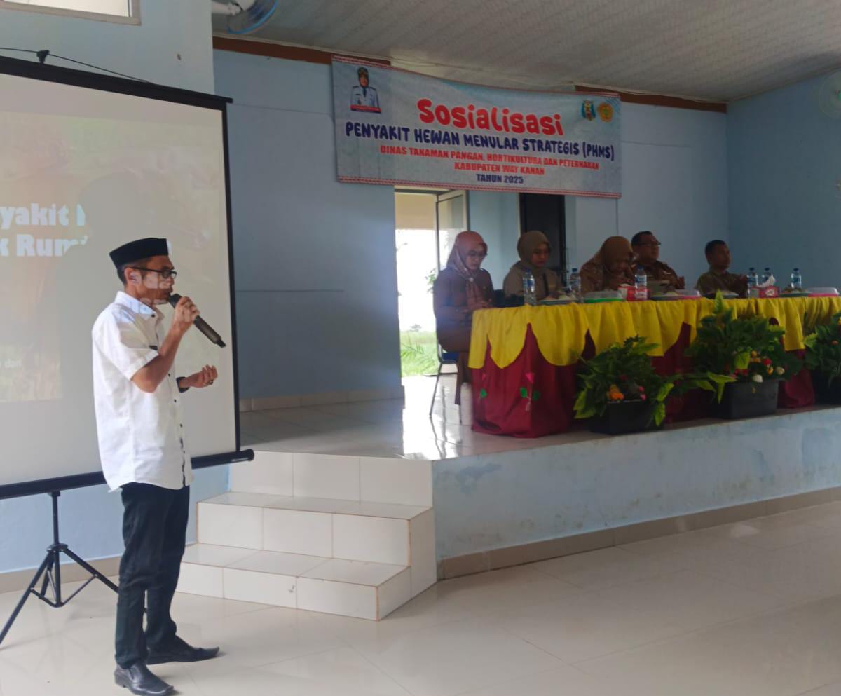 Penyuluh Agama Islam KUA Negara Batin Pimpin Doa pada Sosialisasi PHMS