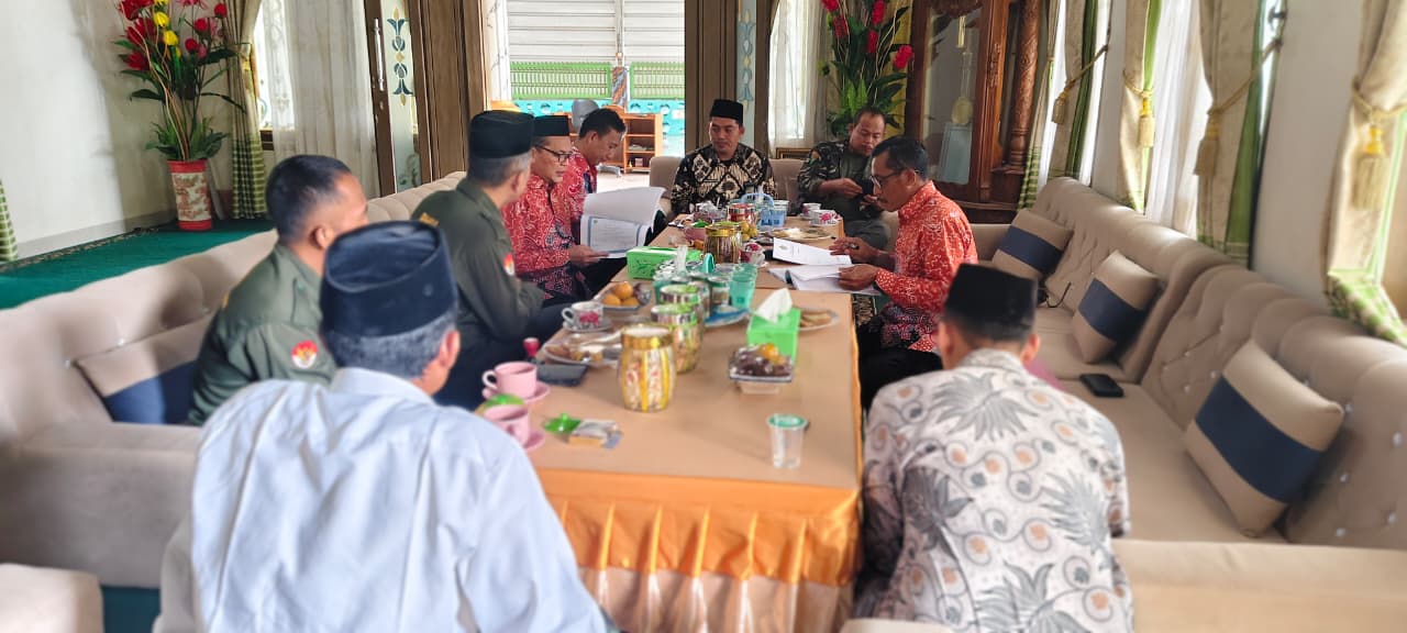 KUA Pakuan Ratu Dampingi Tim Kanwil Lampung Lakukan Visitasi KBIHU Al-Falakhussa’adah