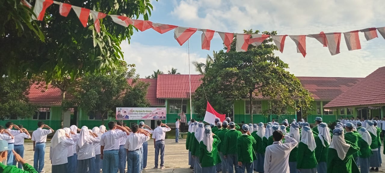 Upacara Penuh Makna di MAN 1 Way Kanan: Polisi Tegaskan Bahaya Kenakalan Remaja dan Narkoba