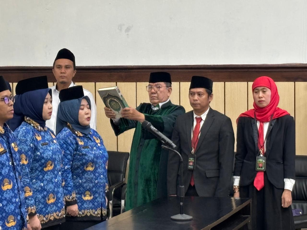 Kemenag Pesawaran Hadirkan Petugas Rohaniawan pada Pengambilan Sumpah PPPK Pengadilan Negeri Gedongtataan