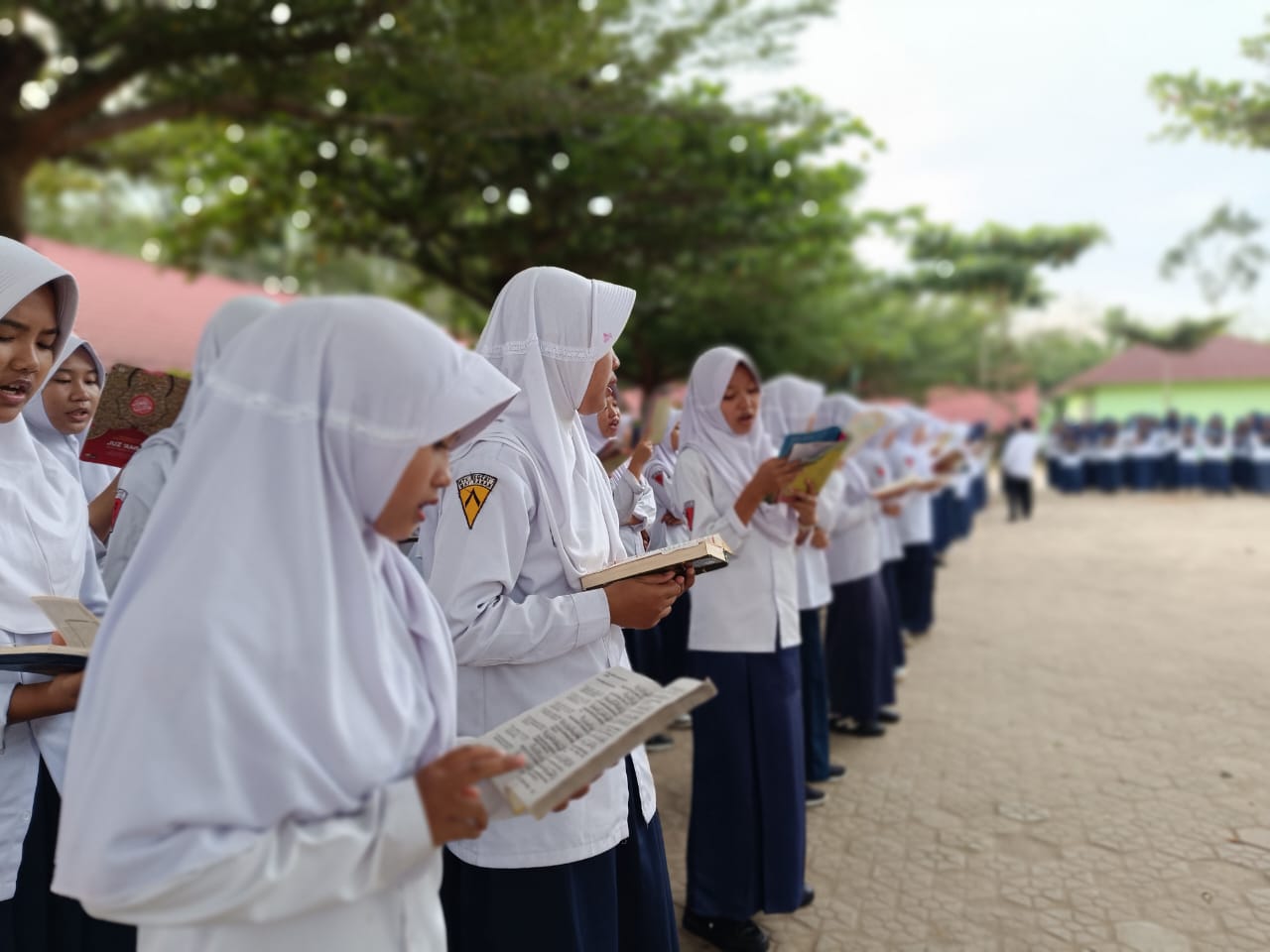 MTsN 1 Way Kanan Tingkatkan Spirit Religius Siswa  dengan Rutinitas Baca Asmaul Husna dan Tahfidz