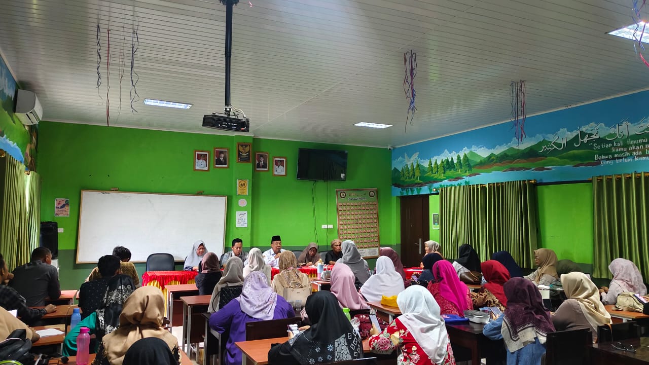 MTsN 1 Tanggamus Gelar Istighosah, Doa Bersama, dan Khataman Al-Qur’an: Ikhtiar Spiritual untuk Keselamatan Bangsa Indonesia