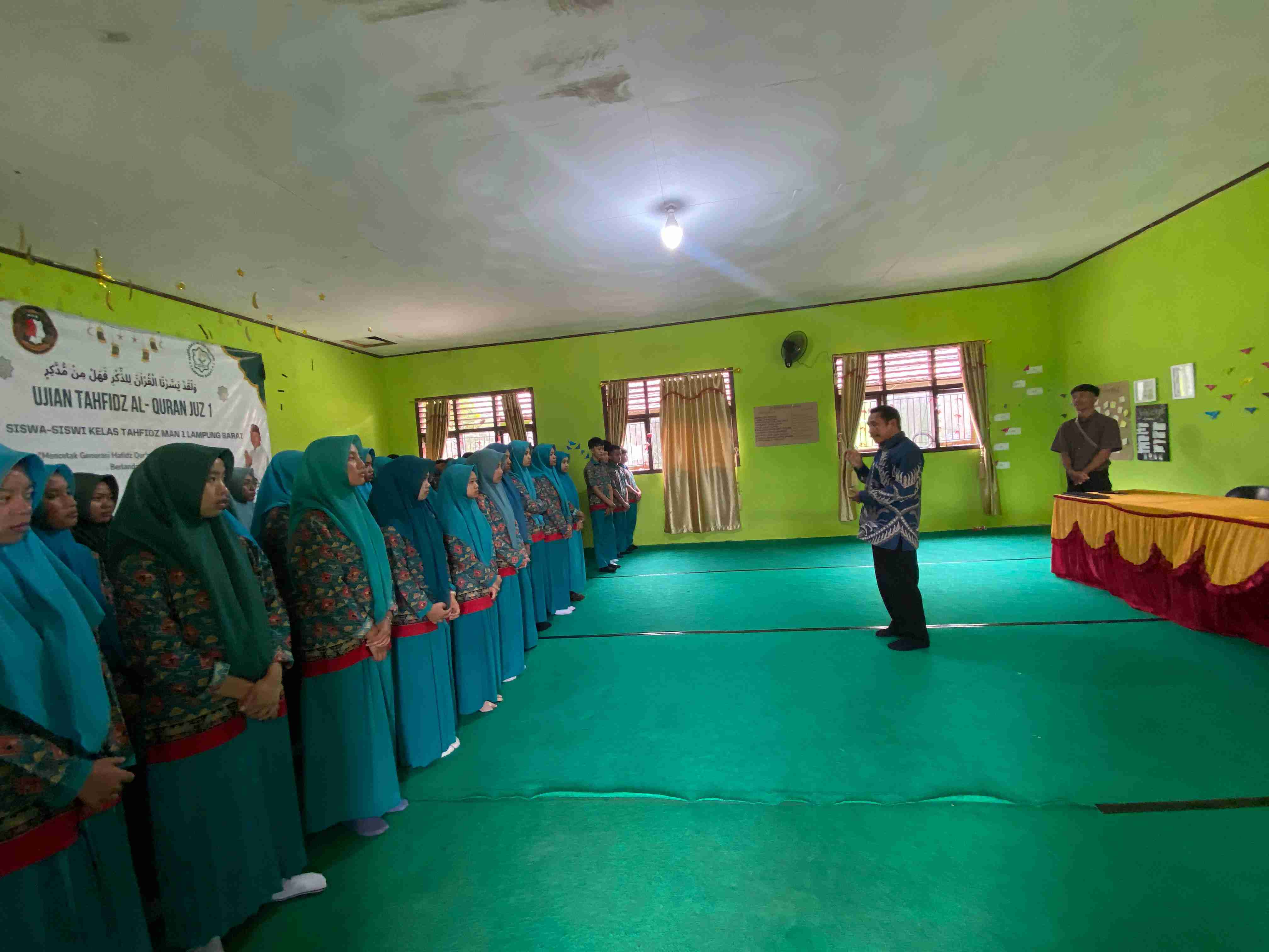 Cahaya Bina Bangsa adakan Sosialisasi Kenakalan Remaja di MAN 1 Lampung Barat: Bekal Positif untuk Generasi Muda