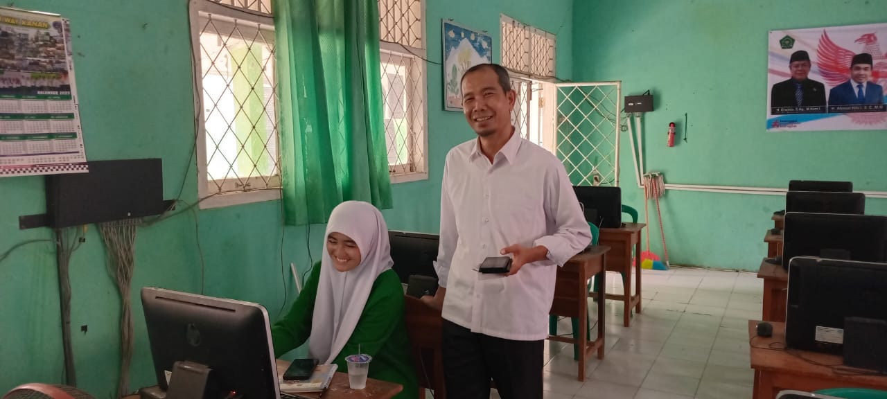 Penguatan Kompetensi Akademik melalui Kegiatan Simulasi Olimpiade di Lingkungan Madrasah